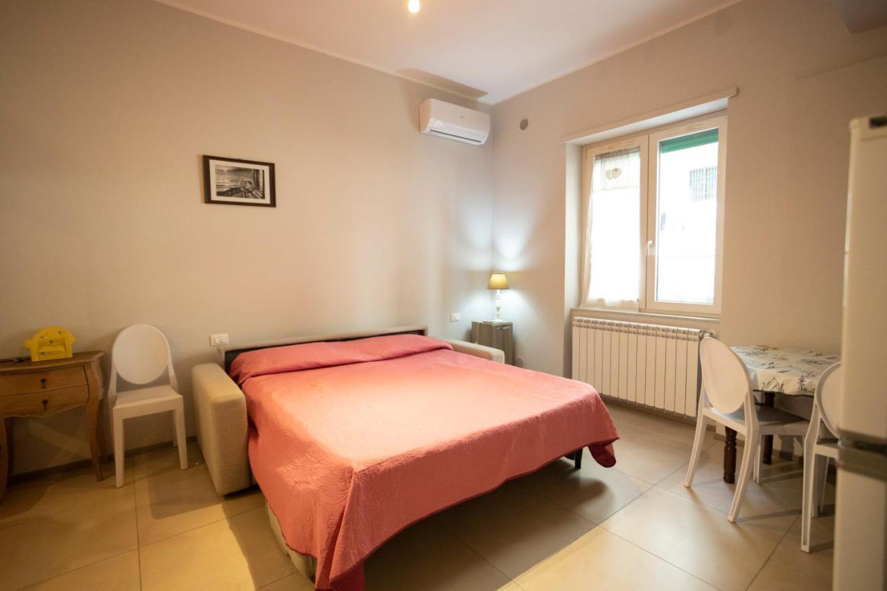 La Casa Degli Angeli Lägenhet Salerno Exteriör bild